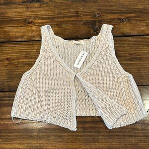 PacSun cropped knit vest - size L - new with tags - cream.